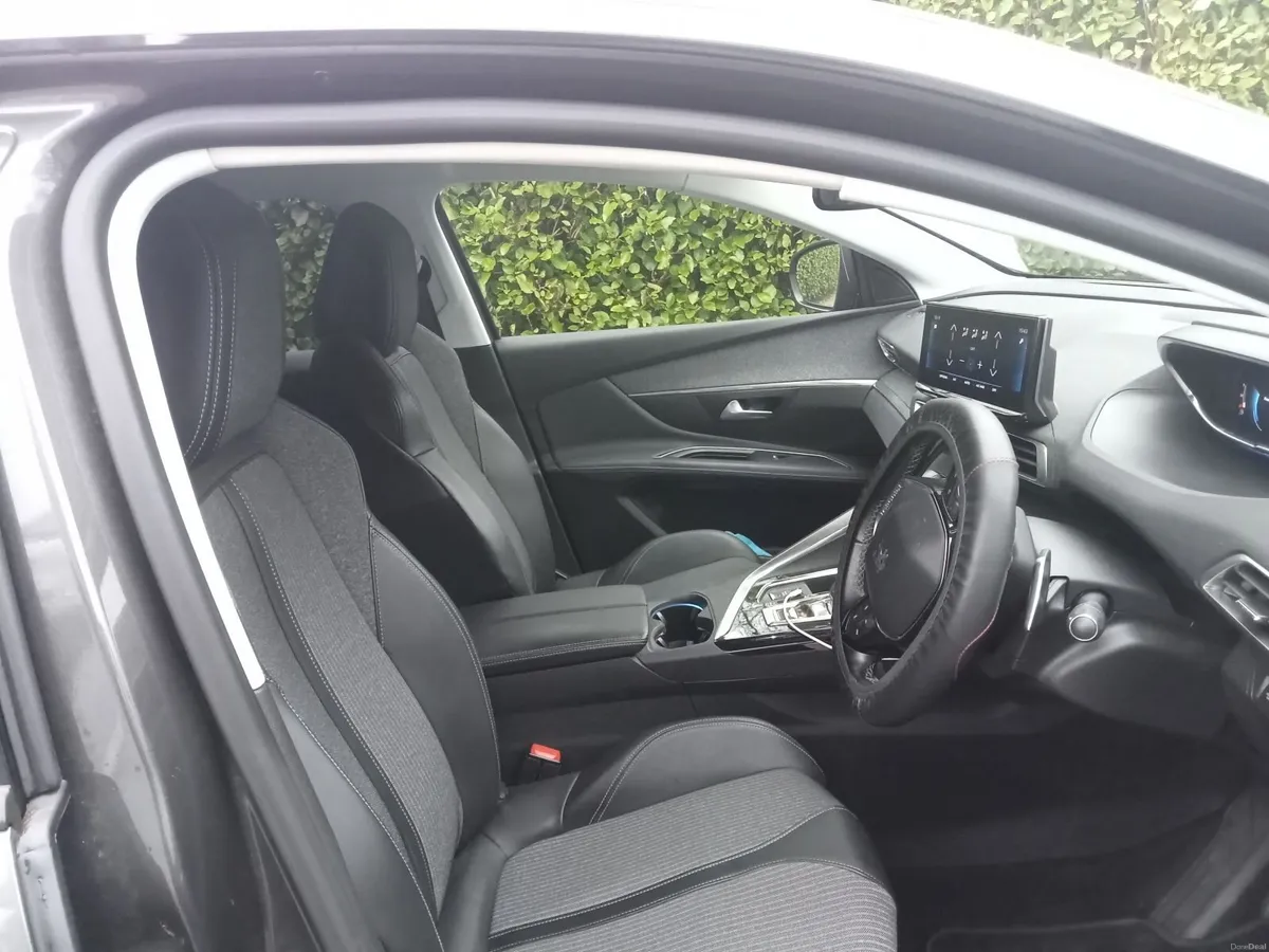 Peugeot 3008 2021 - Image 2