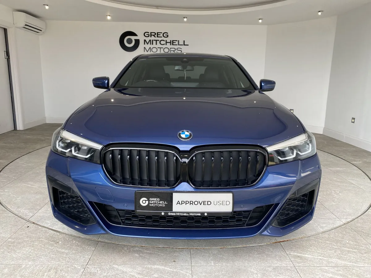 BMW 5-Series 2021 - Image 2