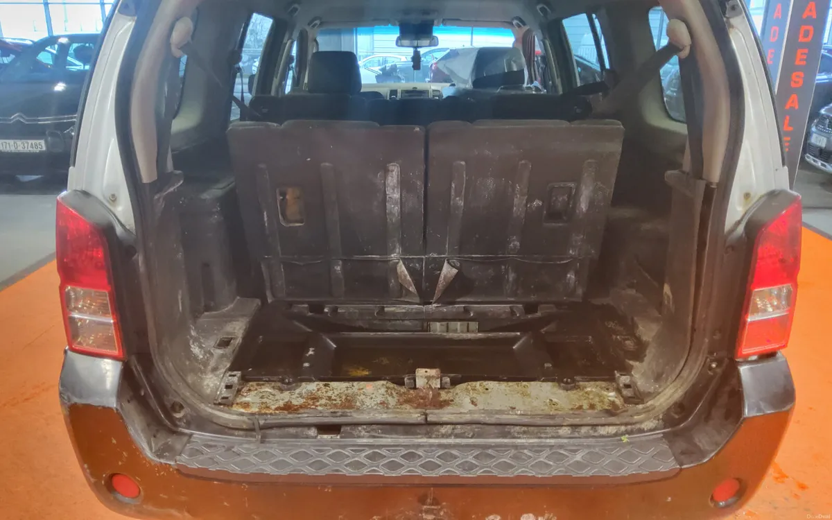 Nissan Pathfinder 2007 - Image 4