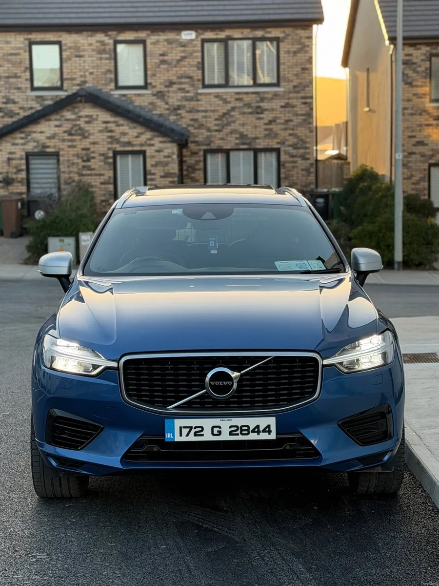 Blue Volvo XC60 2.0 T8 R-Design Pro Hybrid - Image 2