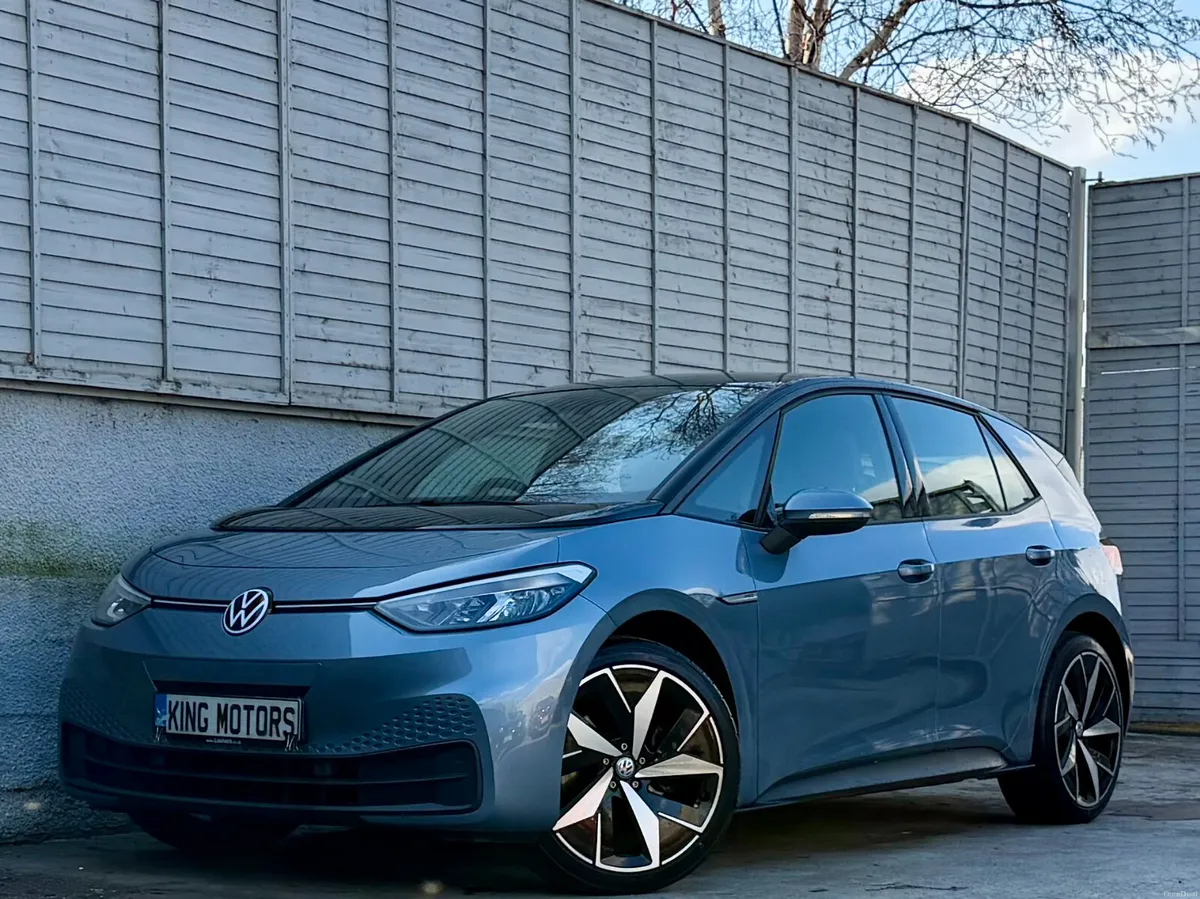 VOLKSWAGEN ID.3 2023 LIFE PRO PERFORMANCE / 58 KWH - Image 4