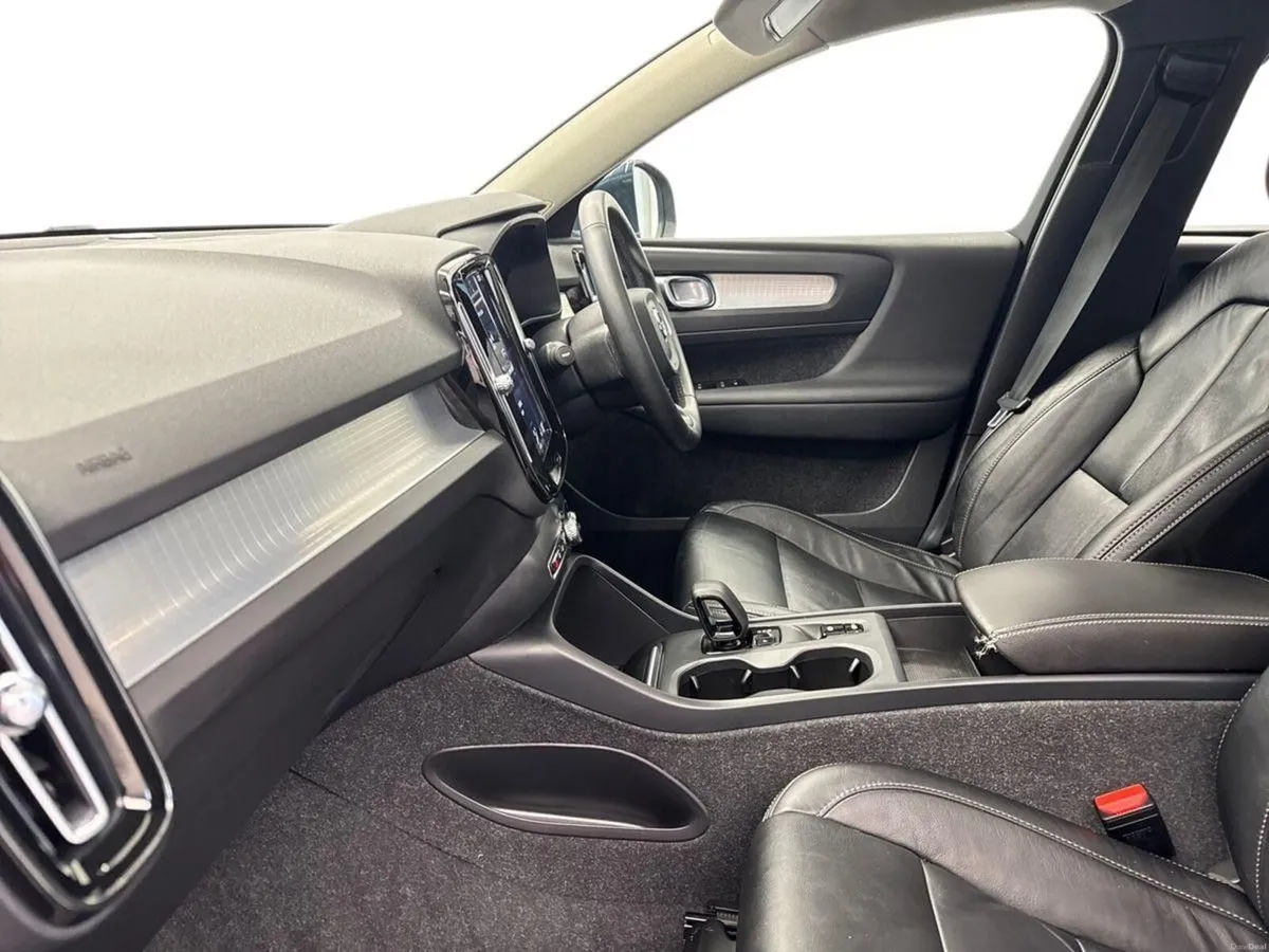 Volvo XC40 T4 INSCRIPTION * 2YR WARRANTY* €120 PER - Image 3