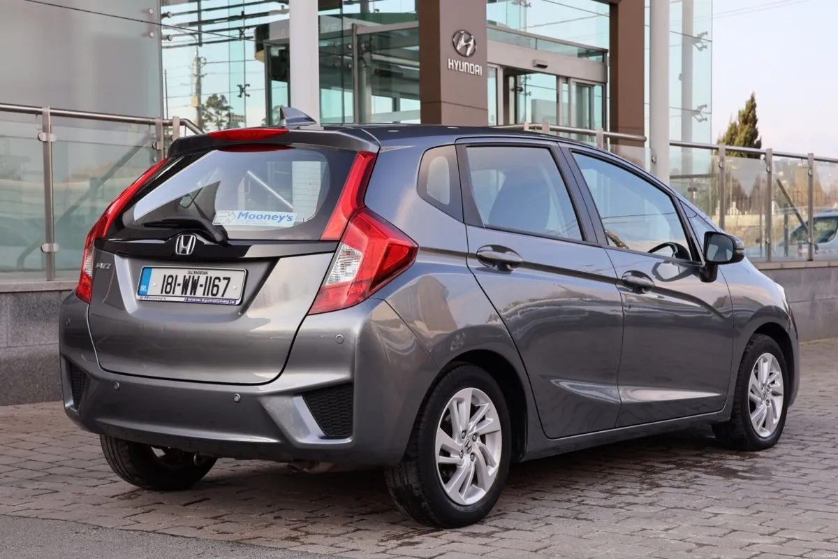 Honda Jazz 1.3 i-VTEC ES - Image 4