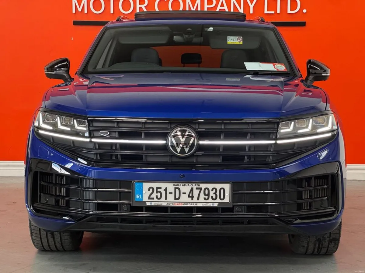 Volkswagen Touareg 3 0TSI R 462PS 5DR - Image 3