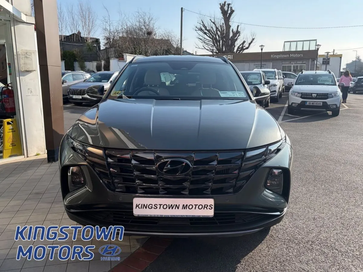 Hyundai Tucson Executive Plus Phev PTG 5DR AU - Image 2