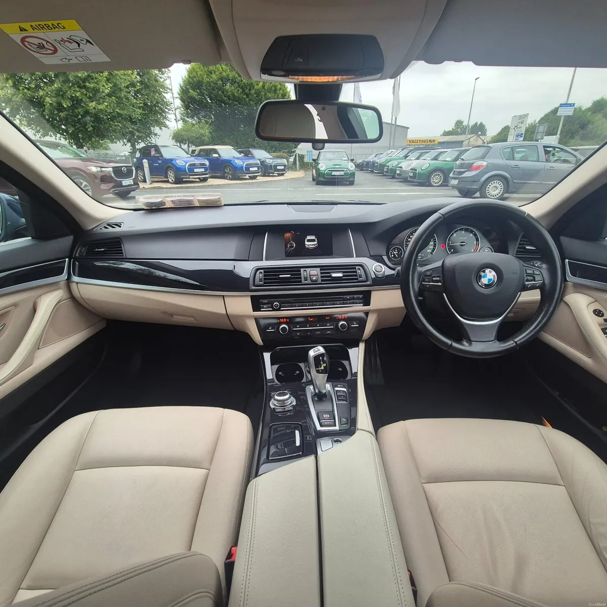 BMW 5 Series - 2016 - 520d - Image 4