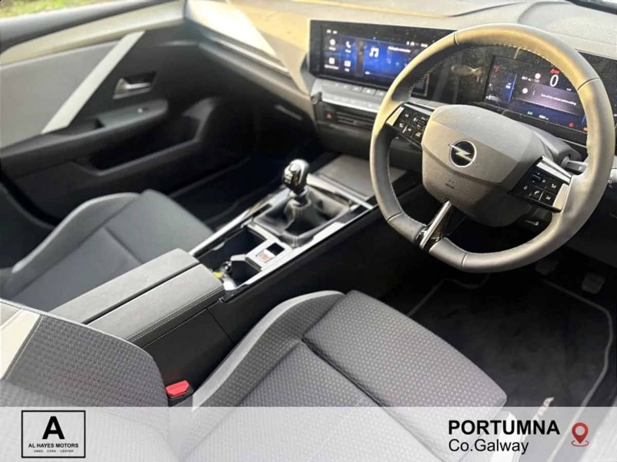 Opel Astra Elegance 1.2 Turbo 110PS Petrol 6 Speed - Image 2