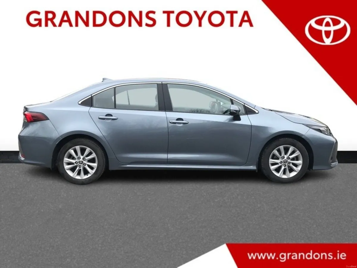 Toyota Corolla LUNA SALOON - GRANDONS - Image 3