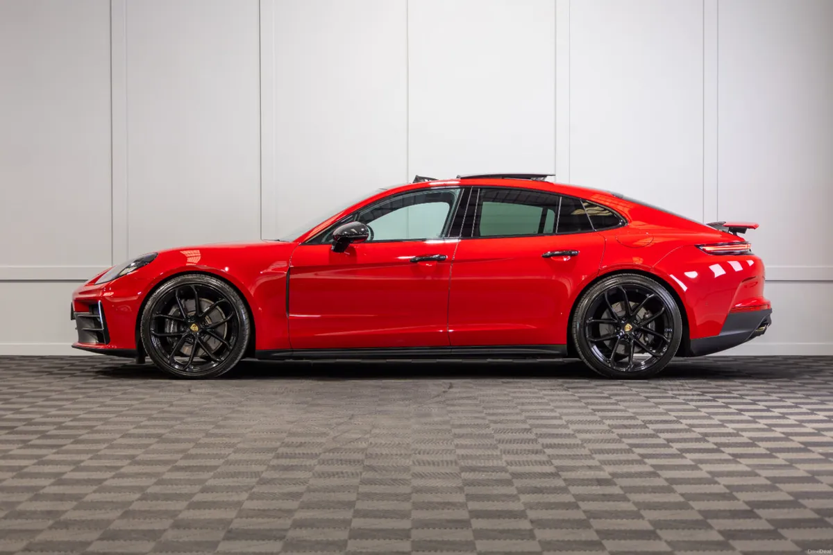 2025 Porsche Panamera 4 E-Hybrid - Image 3