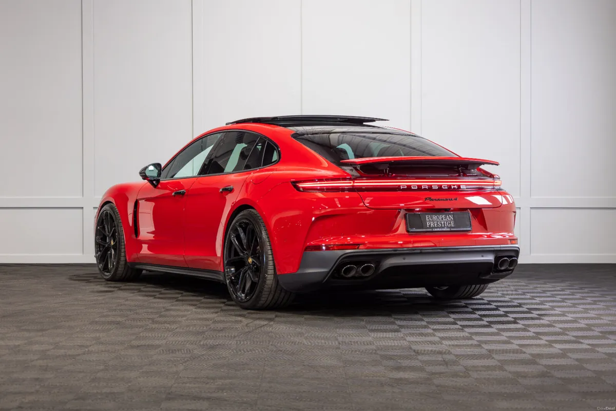 2025 Porsche Panamera 4 E-Hybrid - Image 4