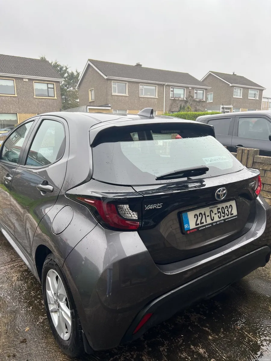 Toyota Yaris Hybrid Luna 2022 - Image 1