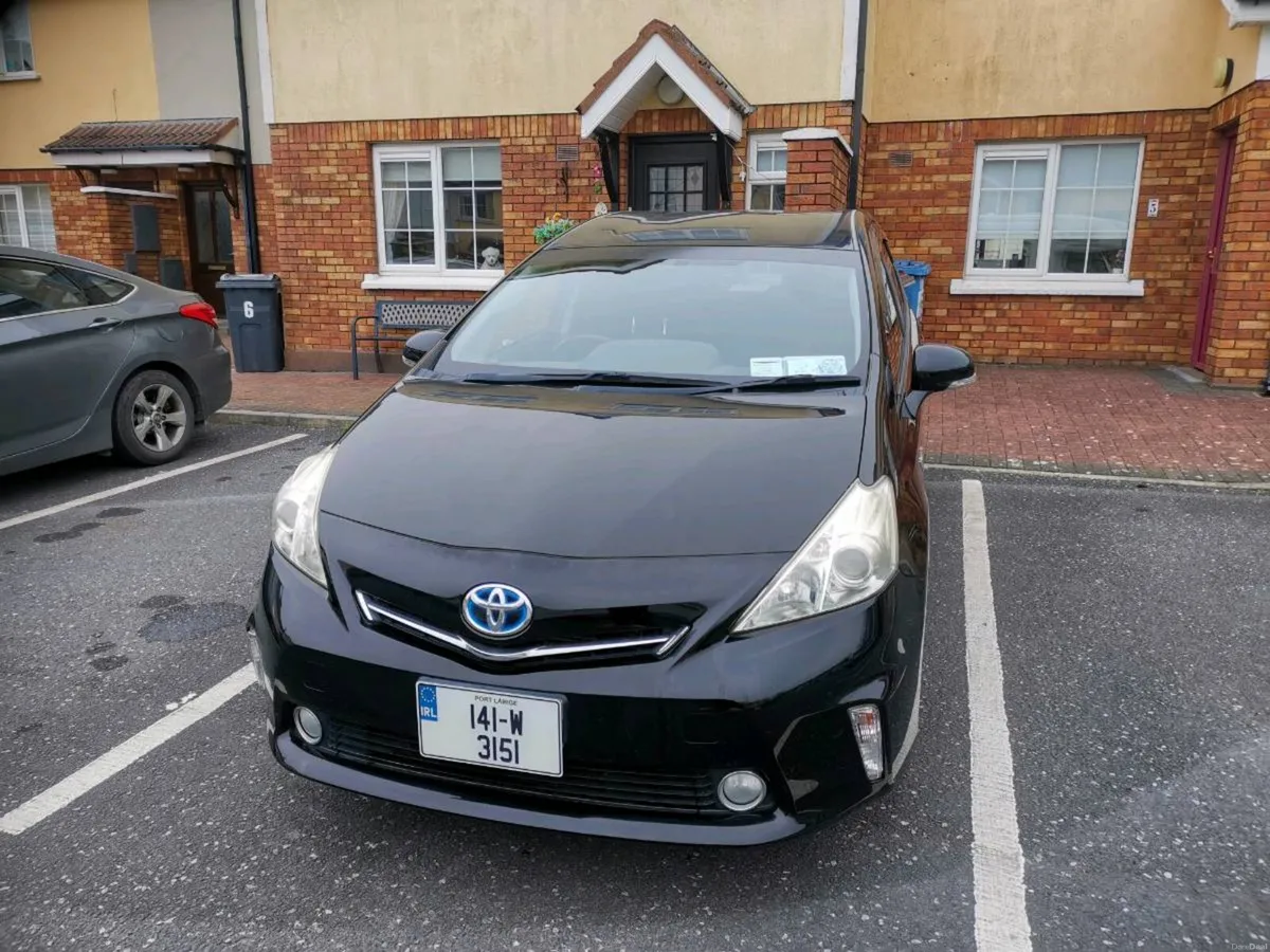 2014 Toyota Prius Alpha 1.8 Hybrid Low mileage - Image 3
