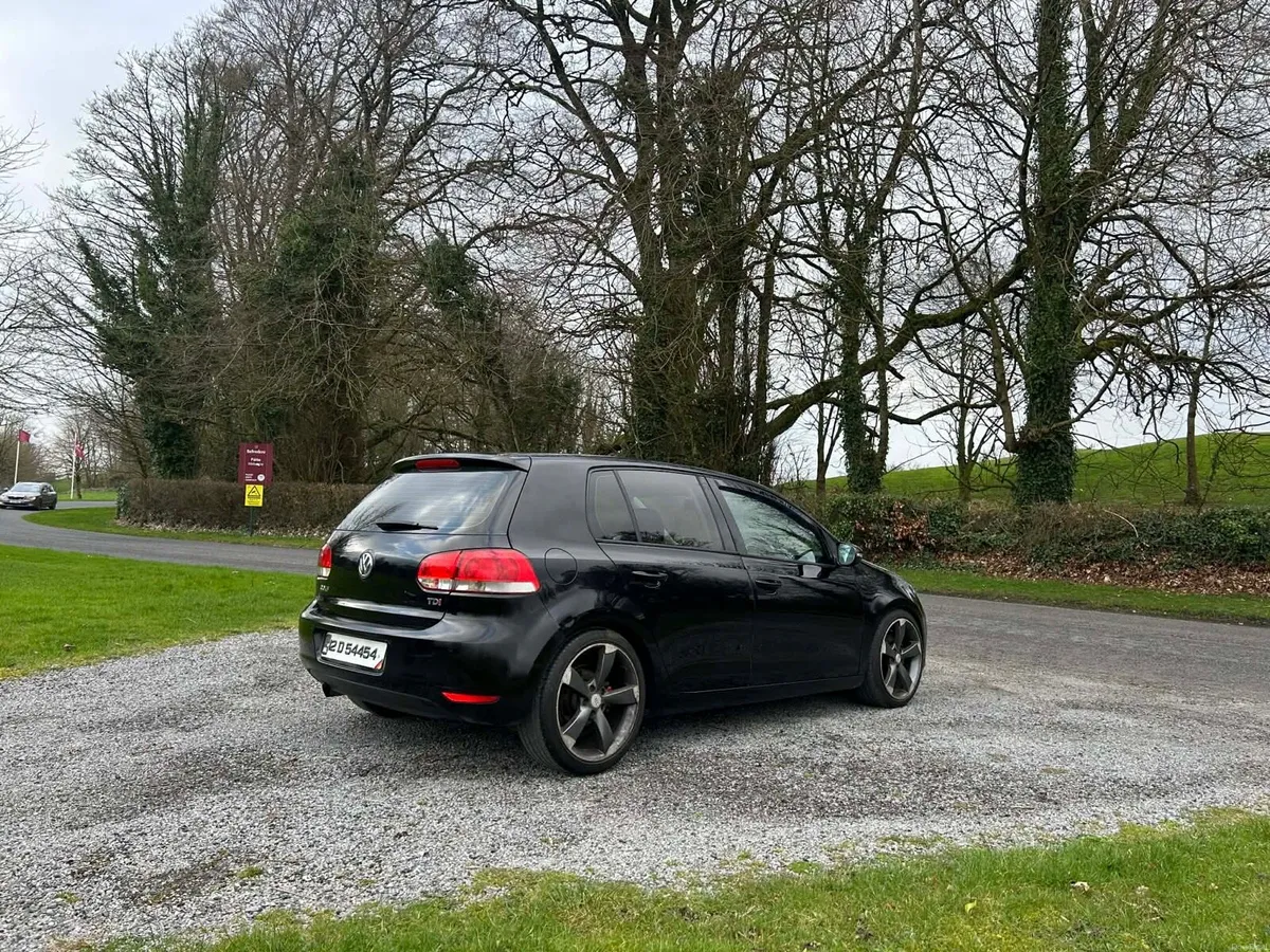 2012 Volkswagen Golf 1.6 TDI Automatic - Image 4