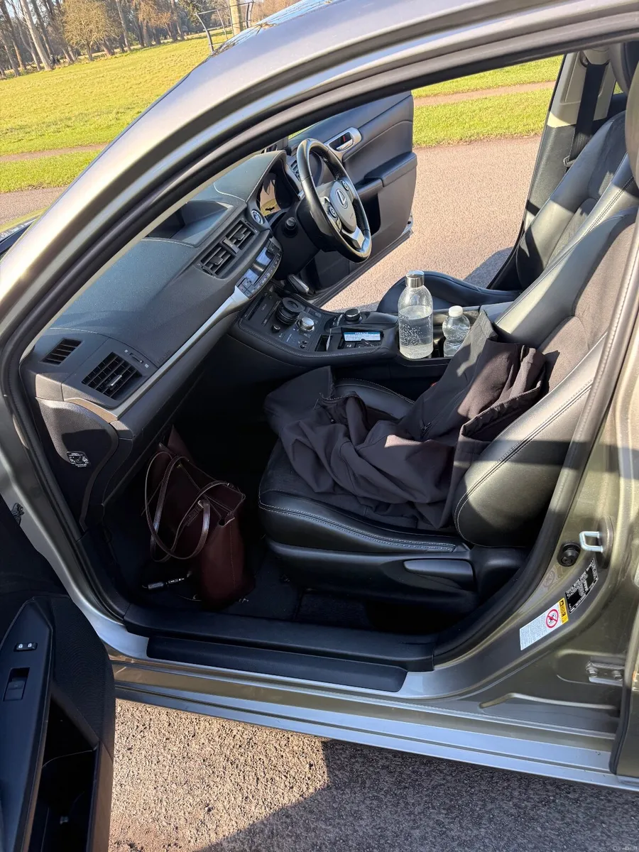 Lexus CT 2016 - Image 4