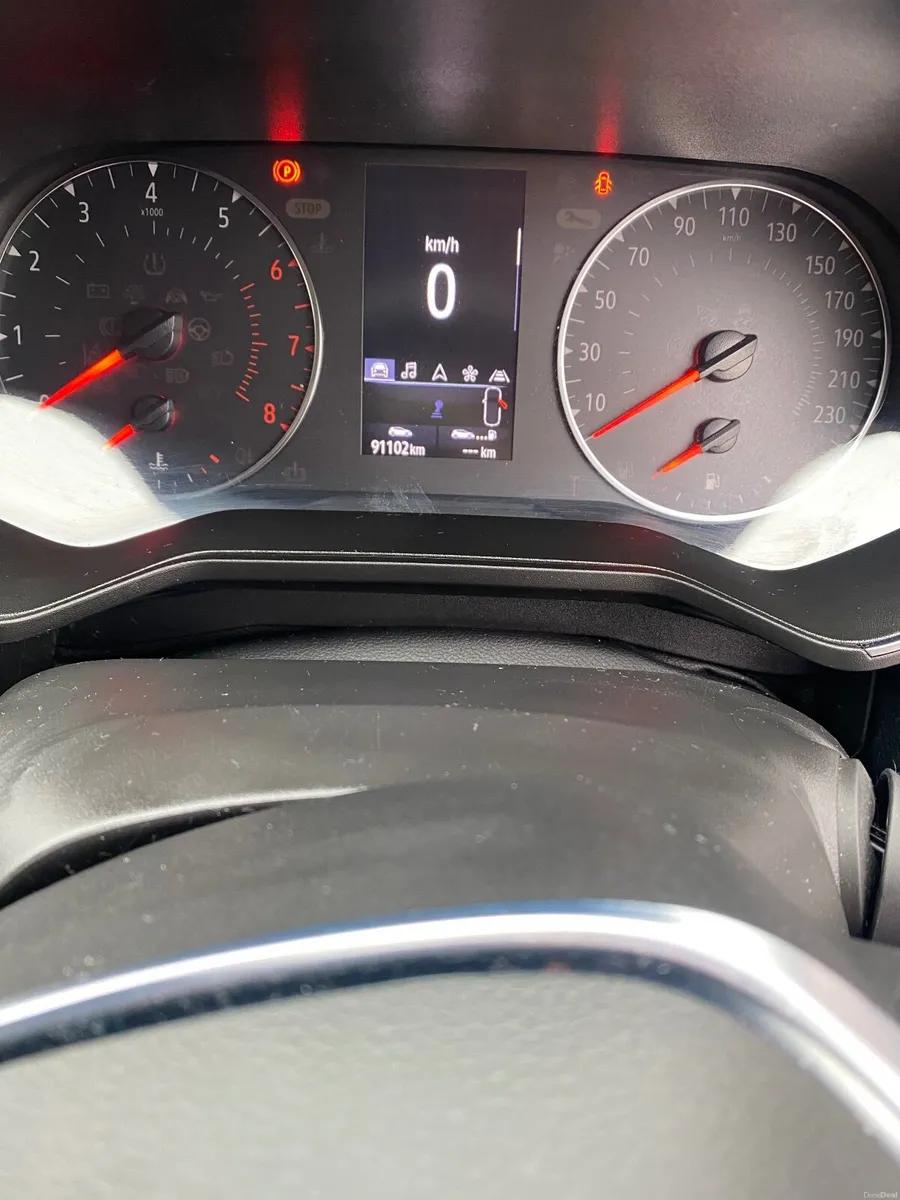 Renault Clio Iconic - Image 4