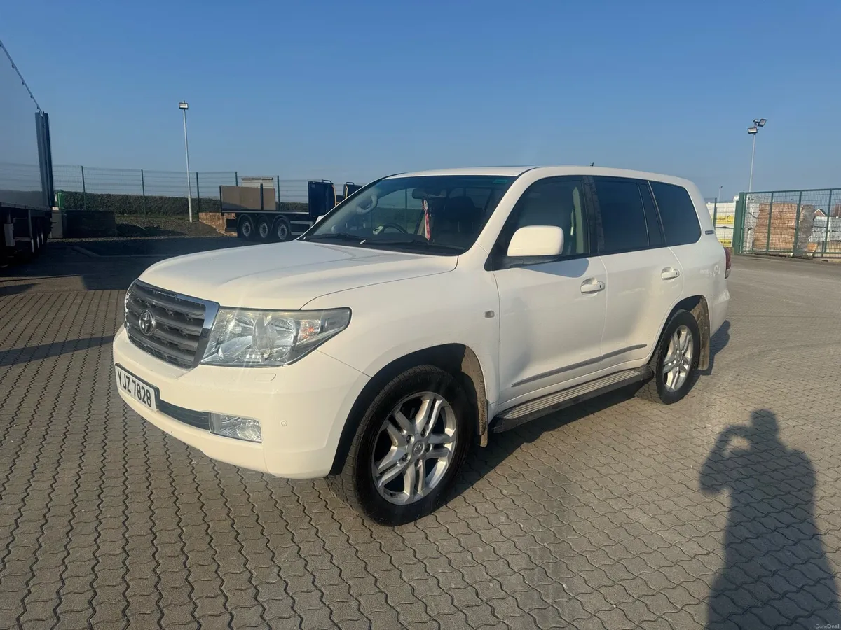 Toyota Landcruiser V8 60th Anniversary 4.2litre - Image 2