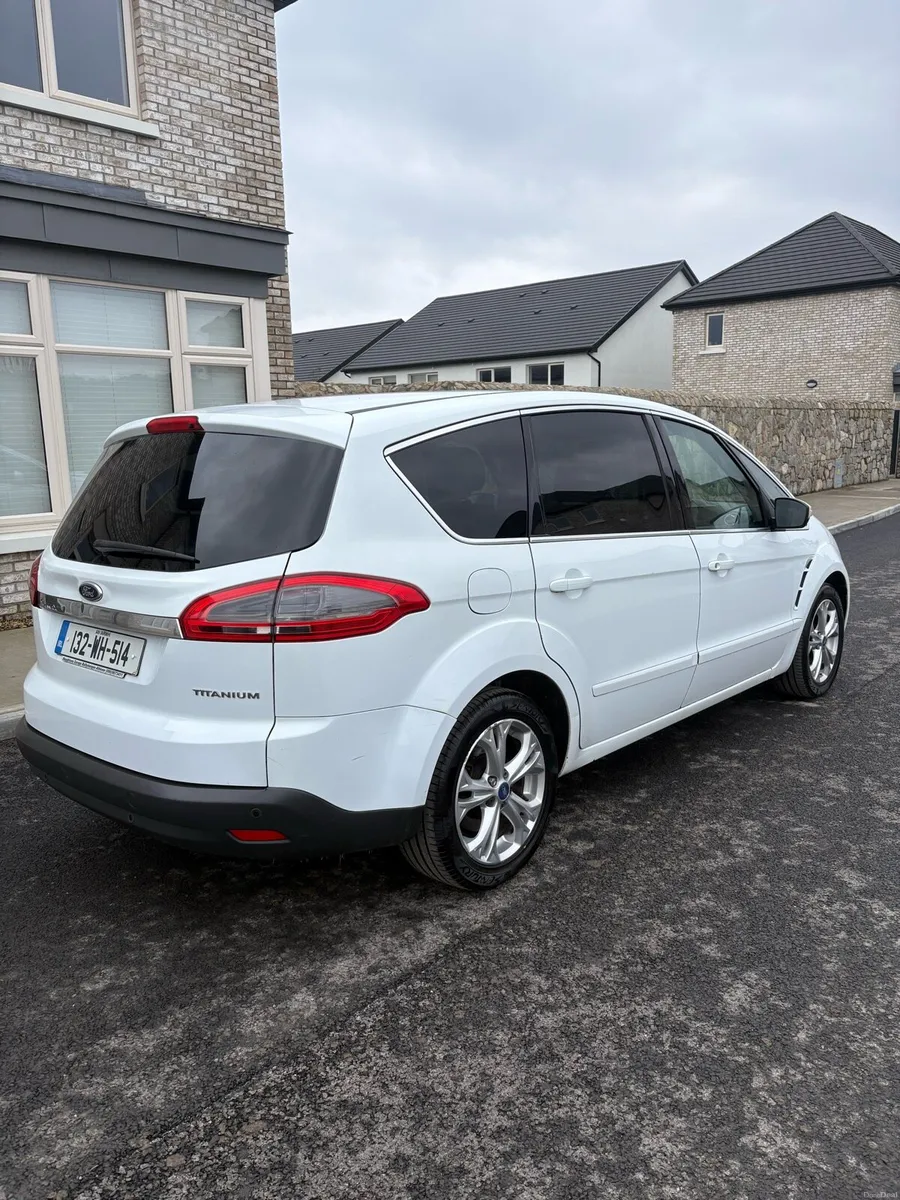 2013 ford smax titanium nct 1/27 tax 4/26 - Image 4