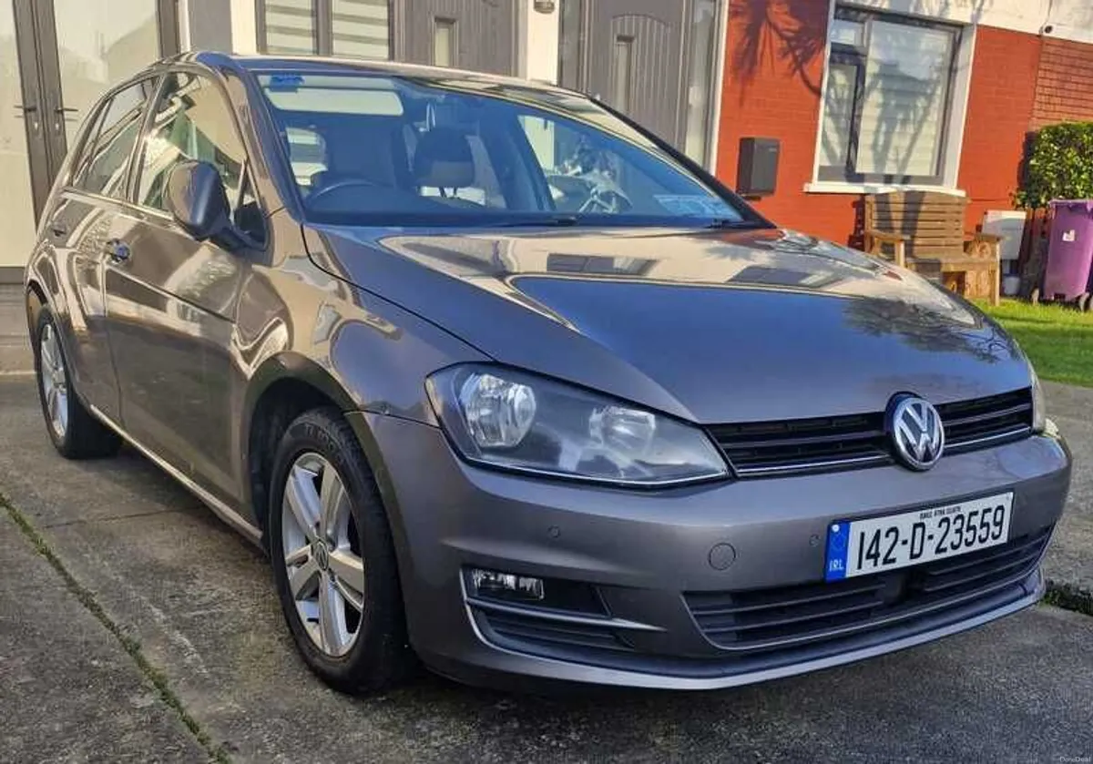 2014 Volkswagen Golf - Image 1