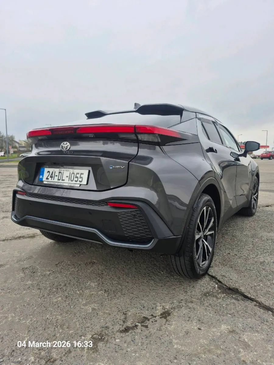 2024 TOYOTA CHR SPORT - Image 4