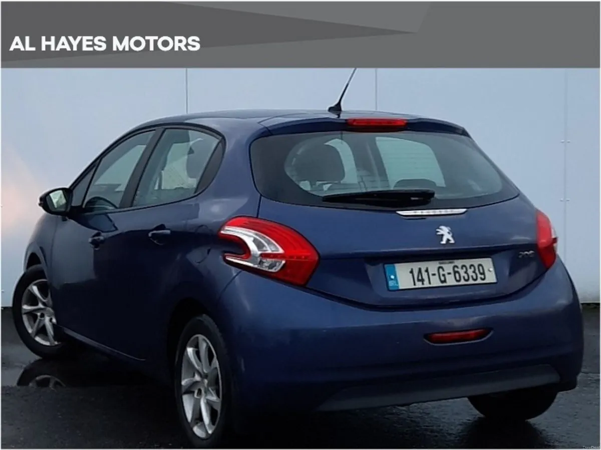 Peugeot 208 **PRICE DROP**TINY MILEAGE**1.2 PETROL - Image 3