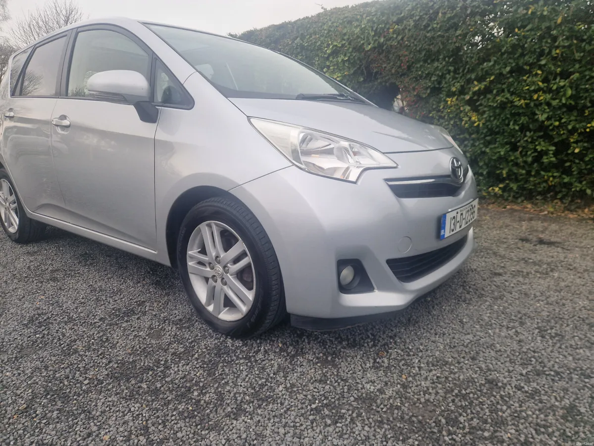 Toyota Verso-S 2013 - Image 1