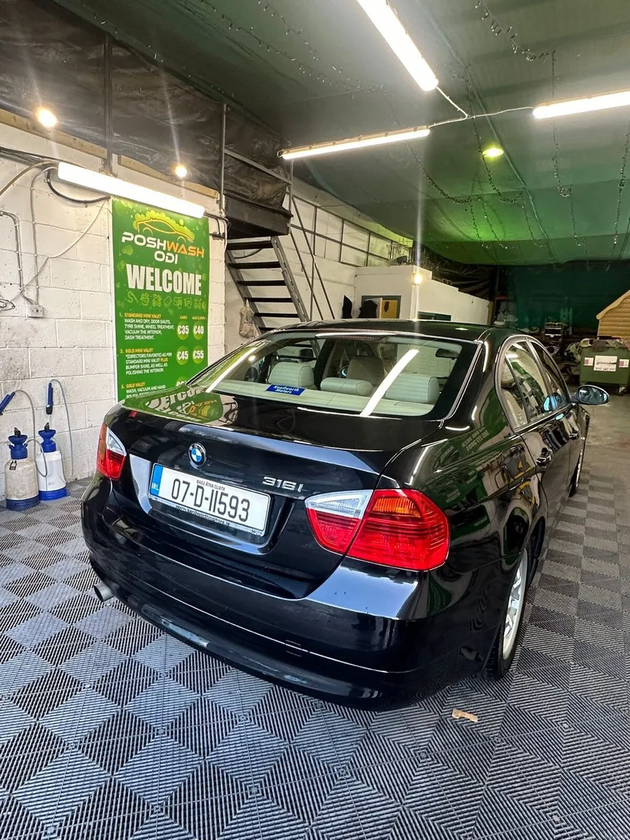 2007 BMW 316i 107500 KMS - Image 2