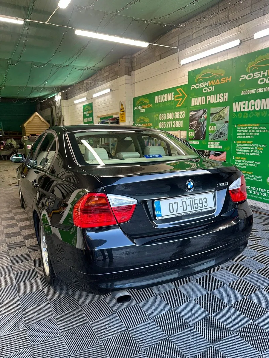 2007 BMW 316i 107500 KMS - Image 3