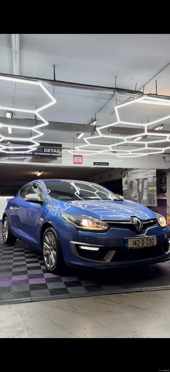 142 Renault Megane 1.5d GTline - LOW MILEAGE - Image 2