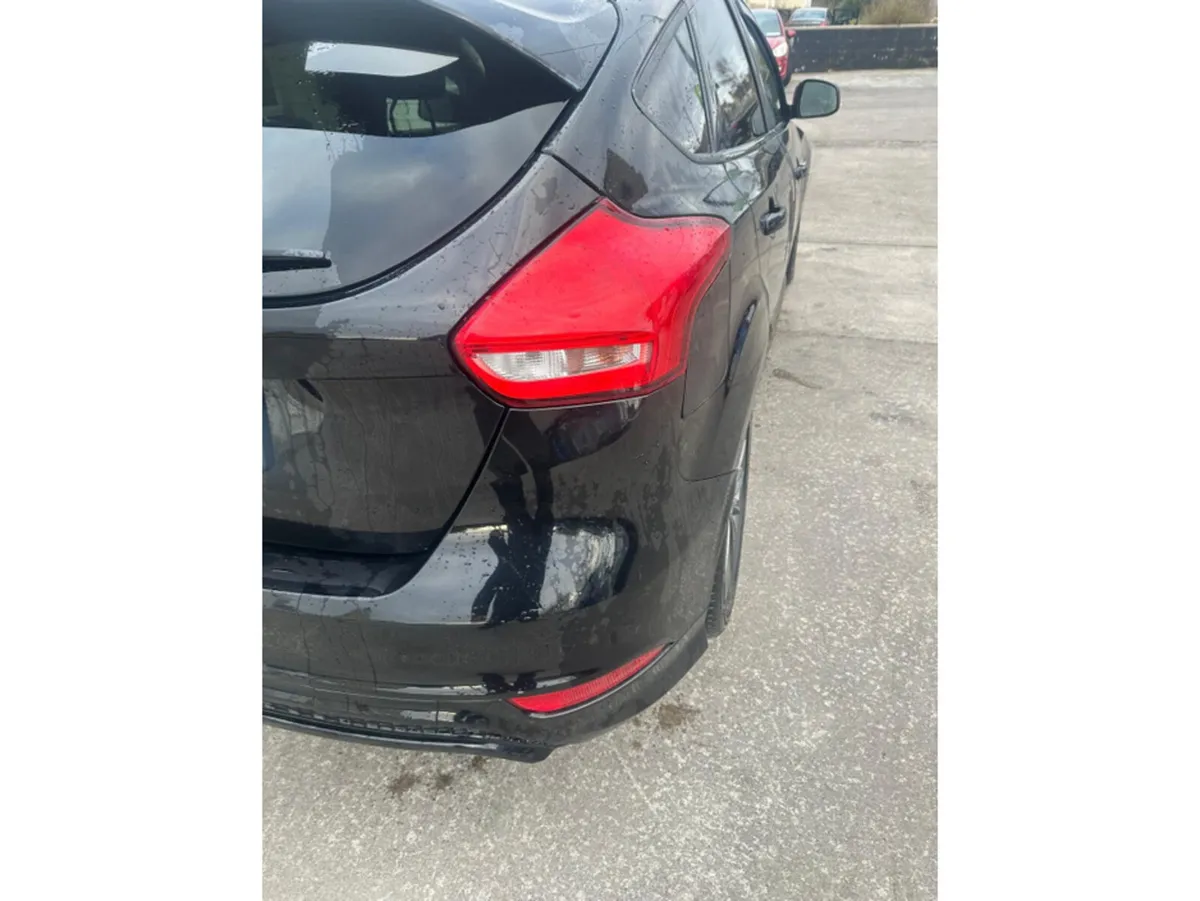 Ford Focus ST-LINE 1.5 TD 120PS 6SPEED 4DR - Image 2
