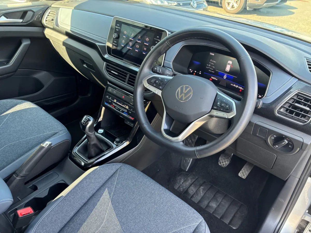 Volkswagen T-Cross STYLE 1.0 TSI MANUAL 6SPEED FWD - Image 6