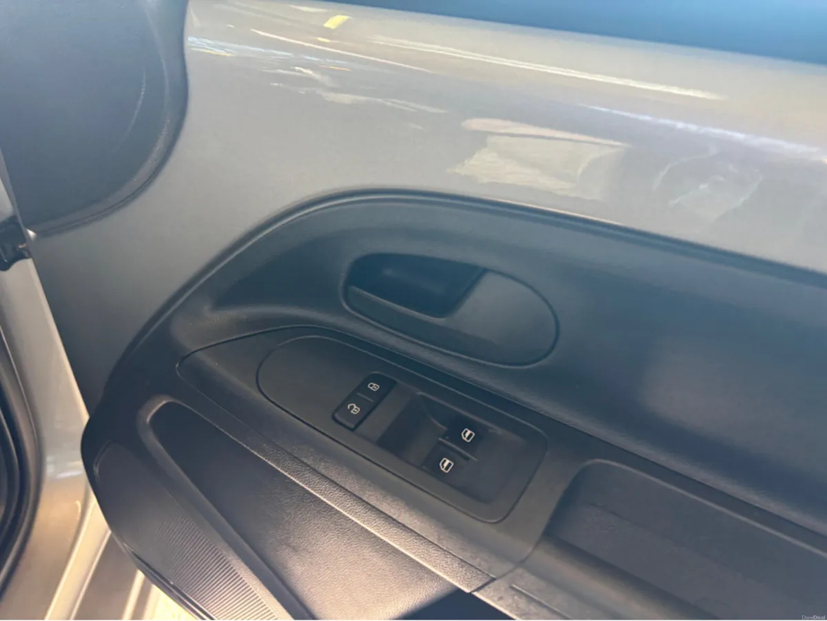 Volkswagen up! UP| TAKE 1.0 60HP 5DR - Image 4