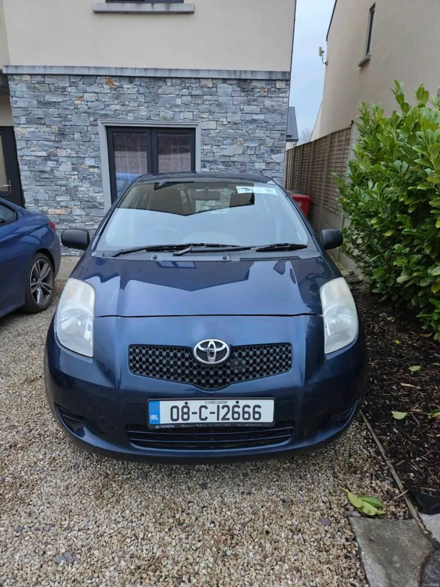 2008 TOYOTA YARIS 1.0 low miles, very clean - Image 1