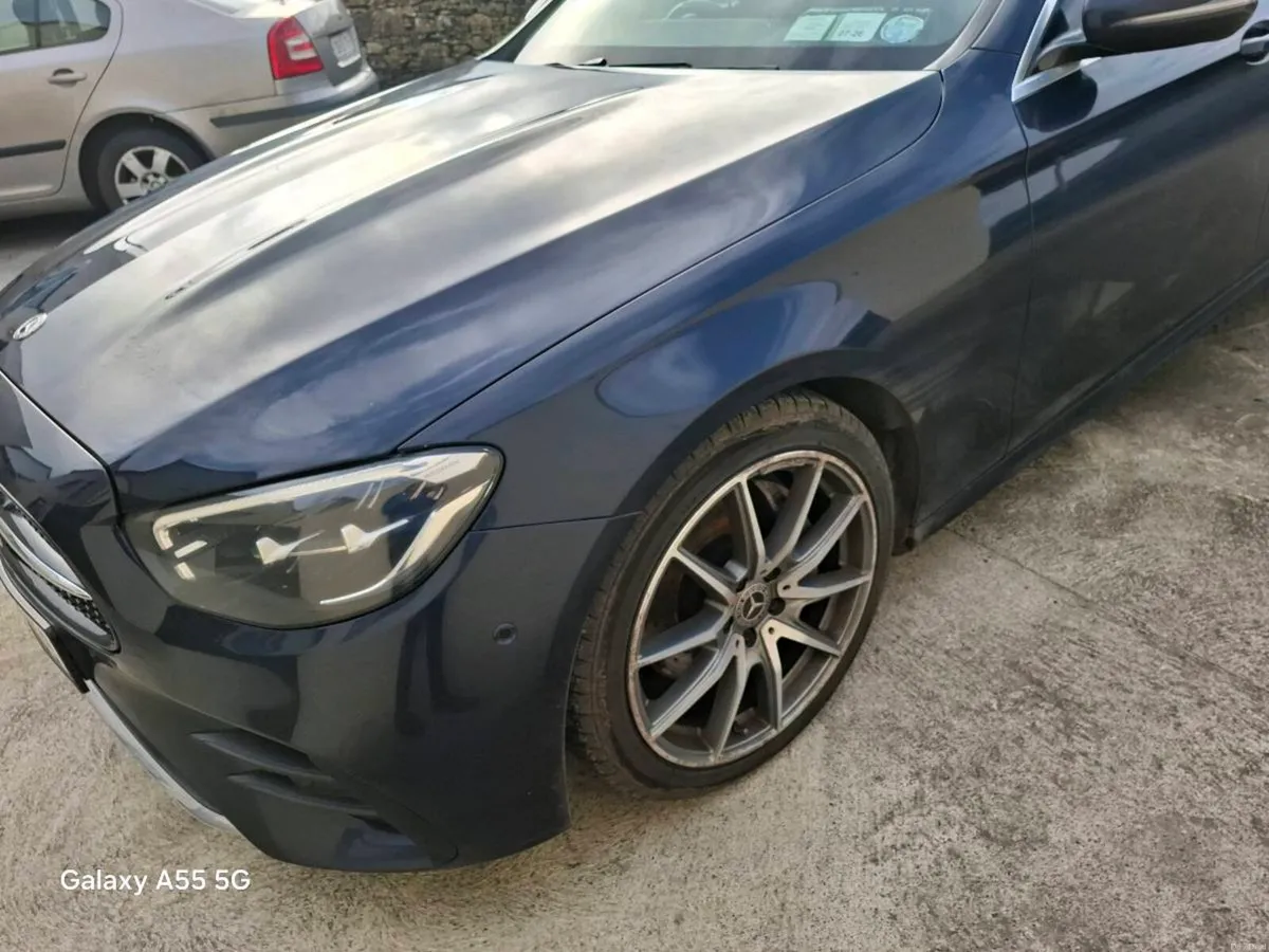 Mercedes  E class - Image 2