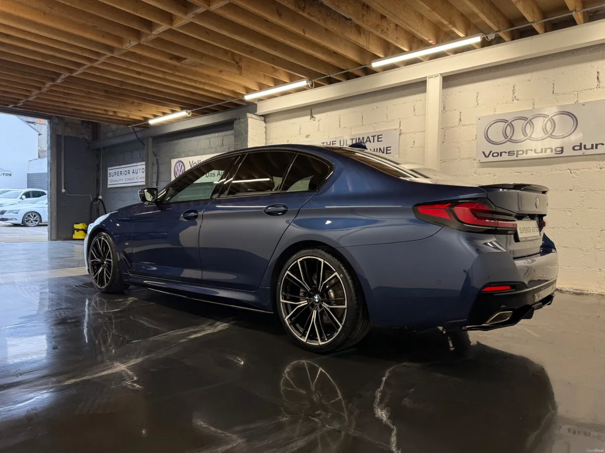 2022 BMW 5-Series 520d Msport Auto - Image 5