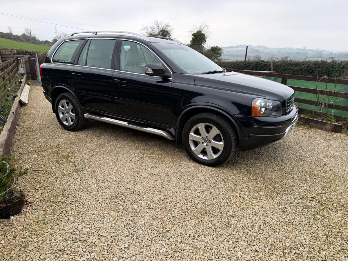 Volvo XC90 2.4 Auto with AWD 2014 7 Seater - Image 3