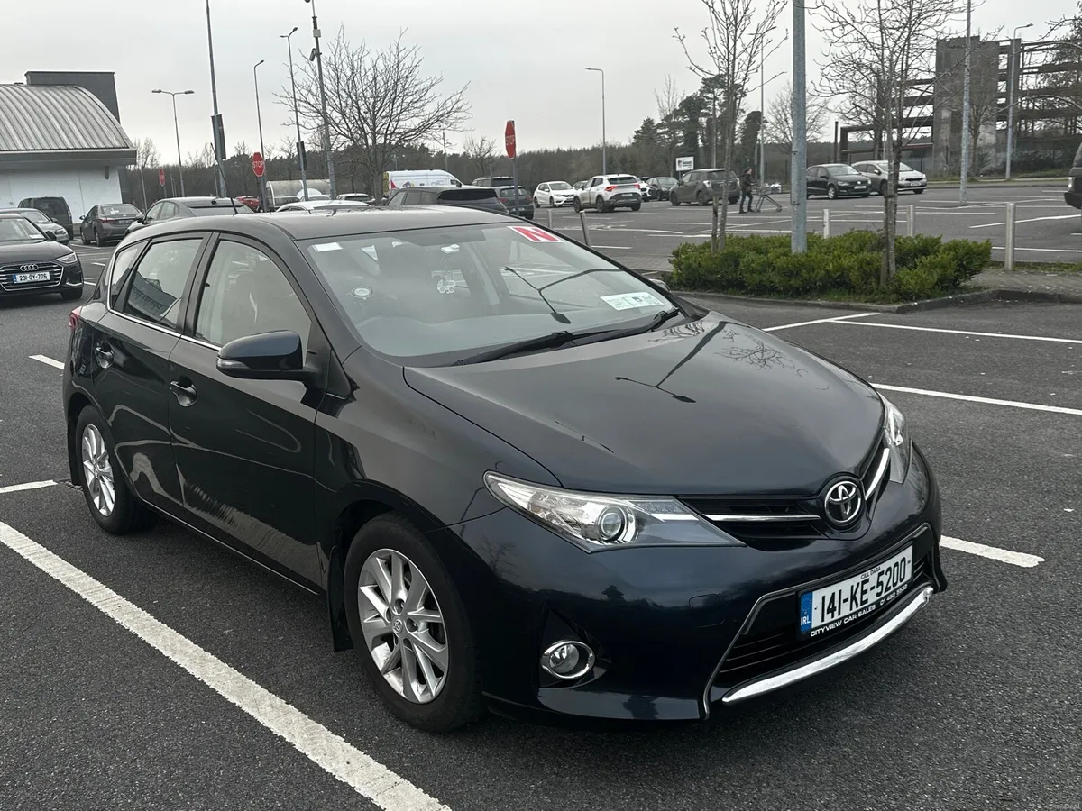 Toyota Auris 1.4 D4D low mileage - Image 1