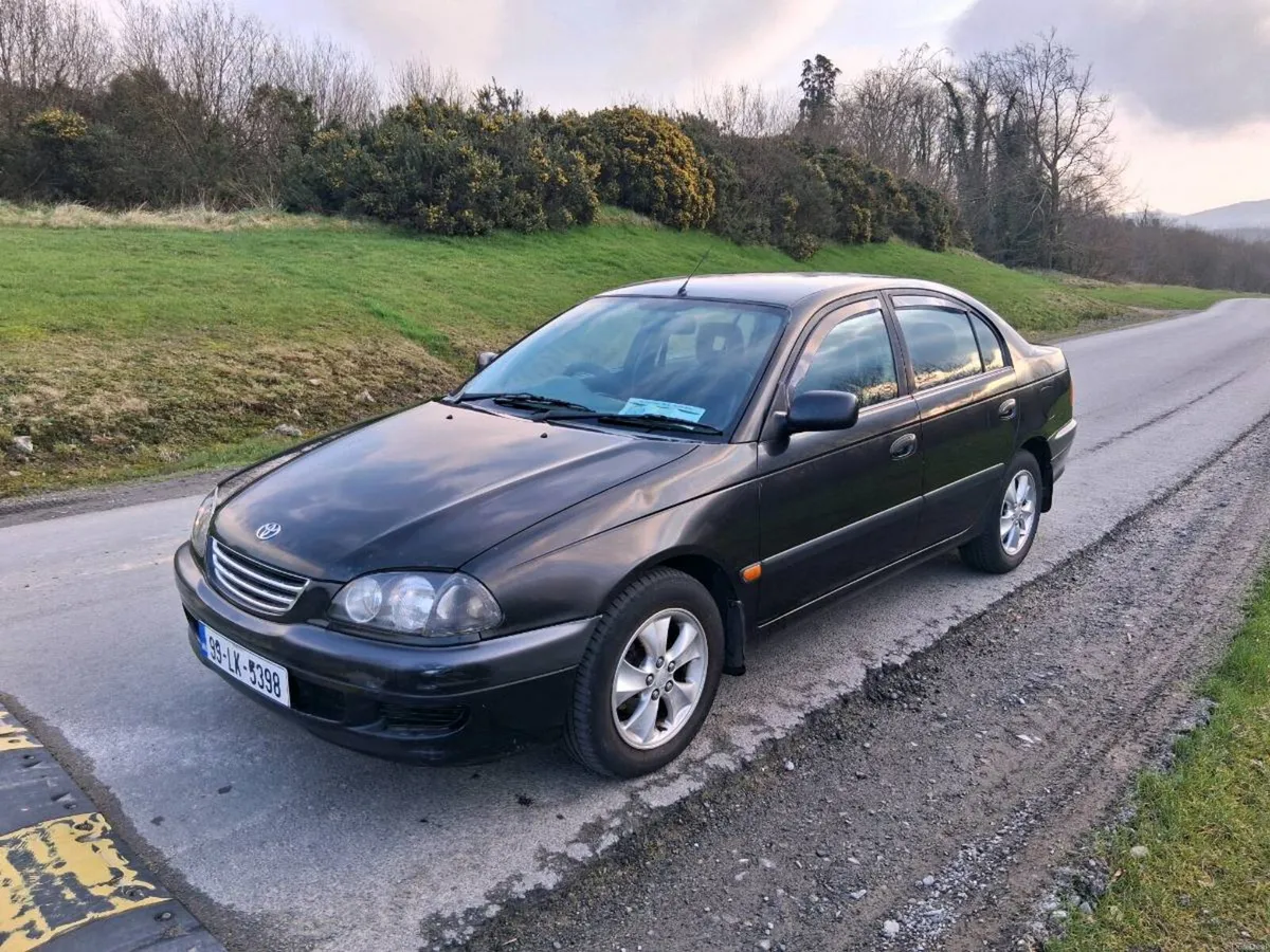 1999 toyota avensis nct 12/26 - Image 1