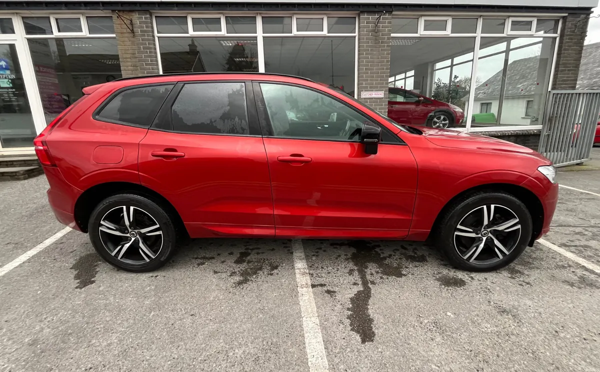 Volvo XC60 2.0 D4 190BHP 5DR Auto R-Design - Image 2