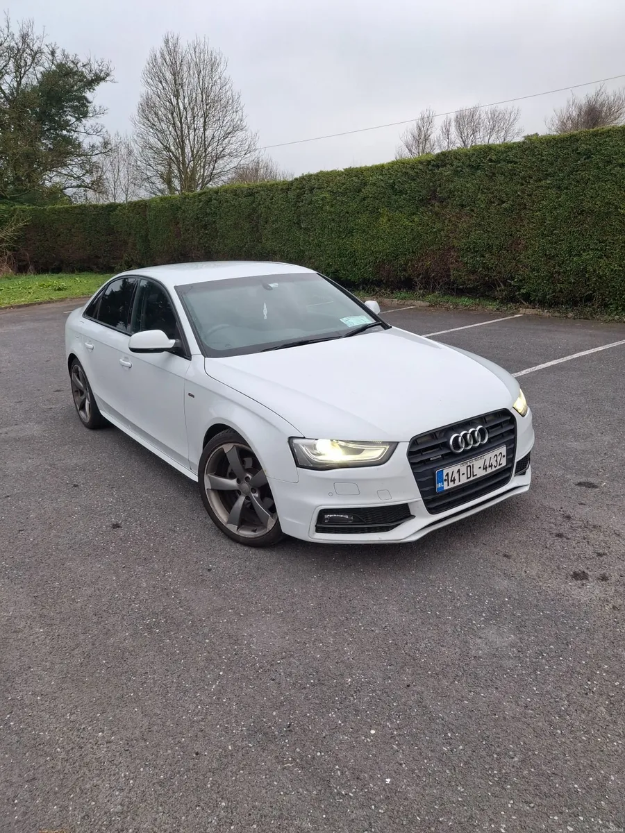 Audi A4 2.0 TDI S-Line Black Edition 2014 - Image 1