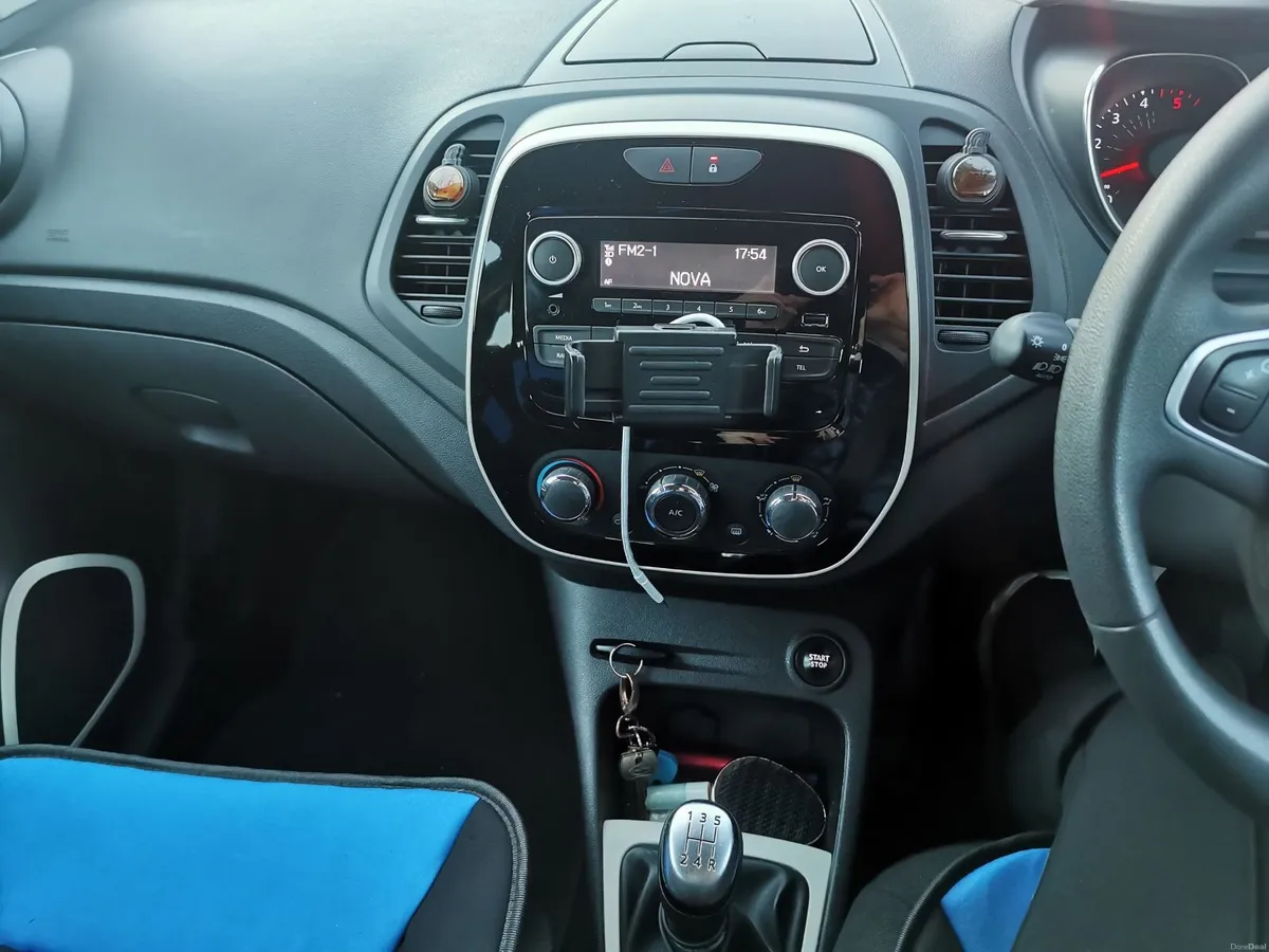 Renault Captur 2018 - Image 2