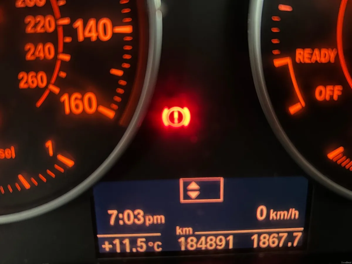 BMW 1-Series Sport 2015 - Image 2