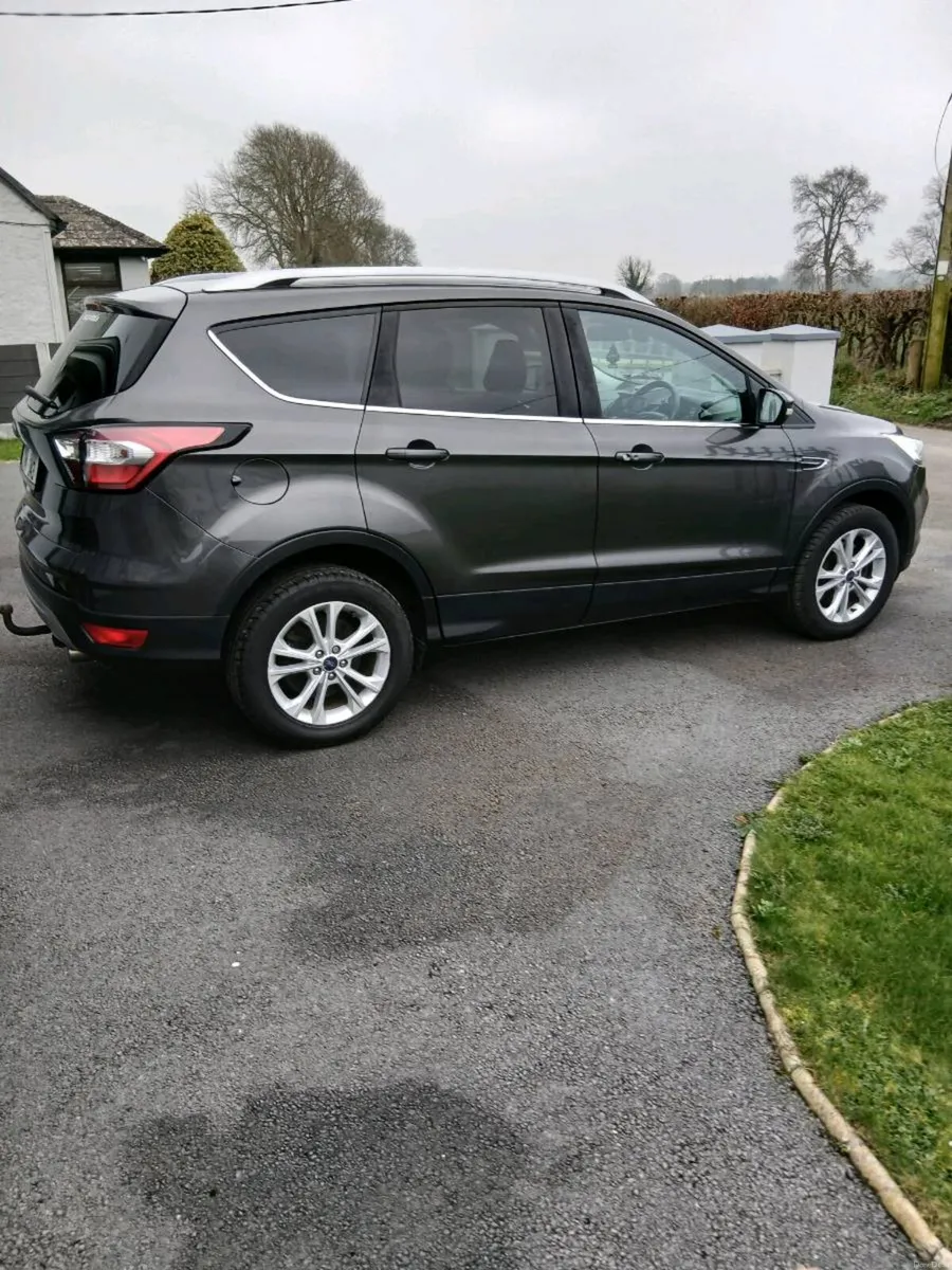 Ford Kuga - Image 2