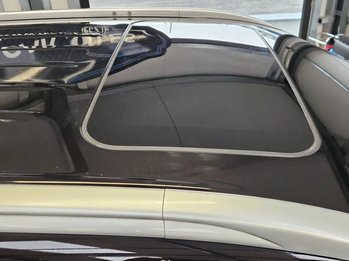 18 MITSUBISHI OUTLANDER PHEV 2.0 PETROL PHEV - Image 2