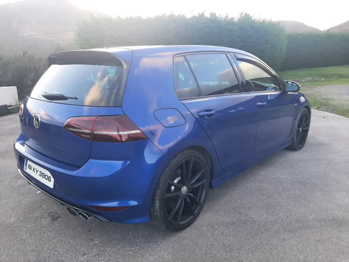 Volkswagen Golf R - Image 3