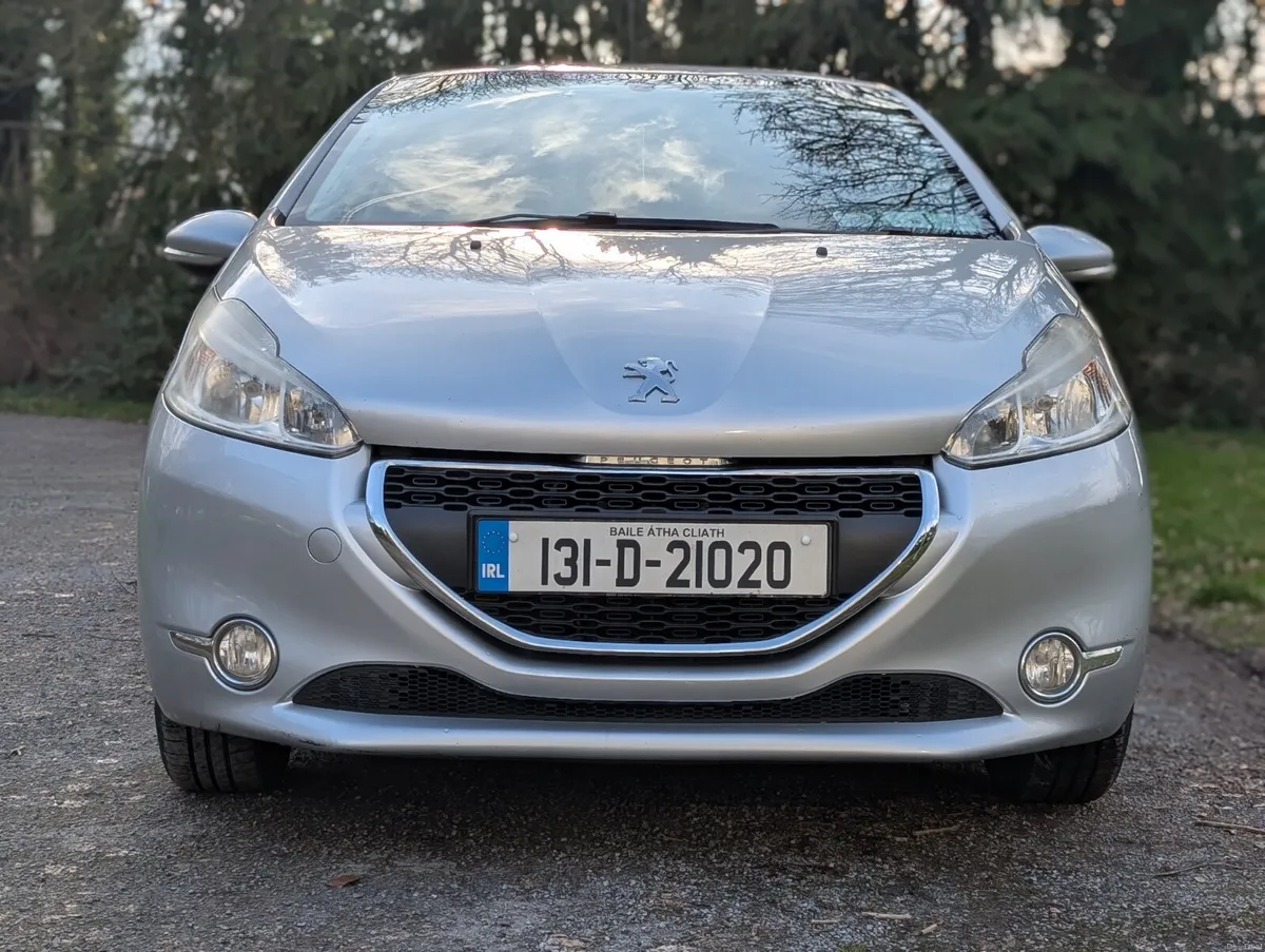 2013 Peugeot 208 1.2 Petrol - Image 2