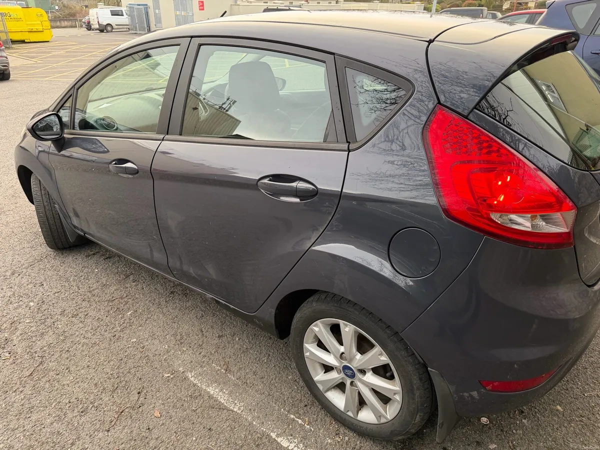 Ford Fiesta - Image 4