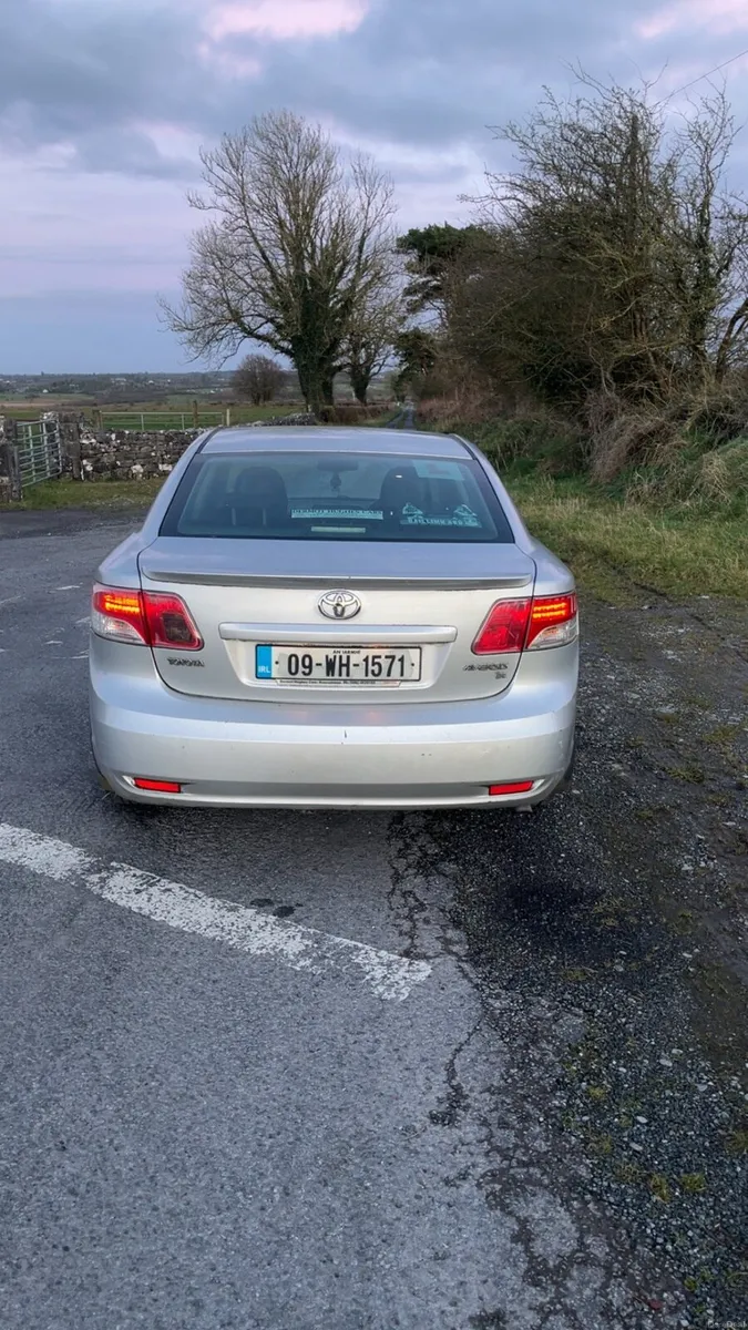 Toyota Avensis - Image 2