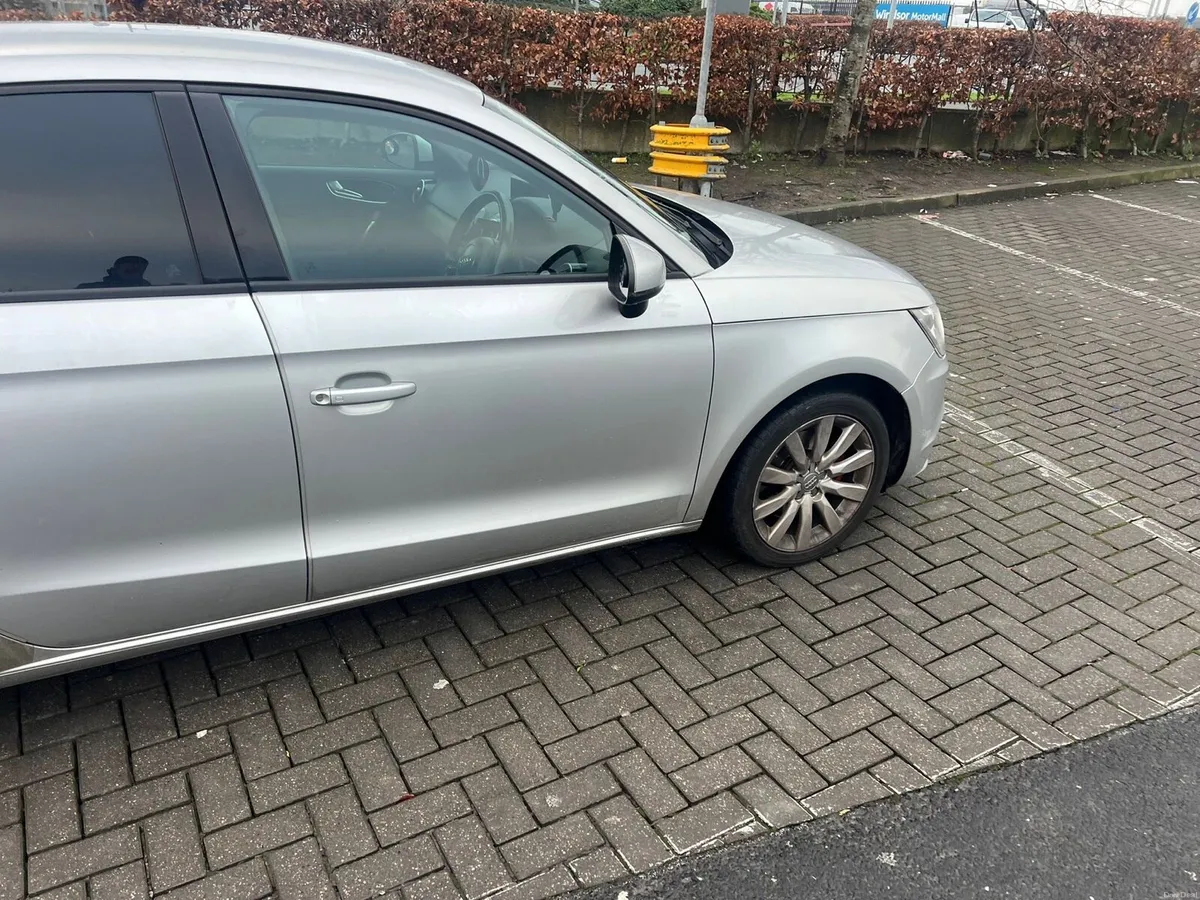 Audi A1 low mileage - Image 4