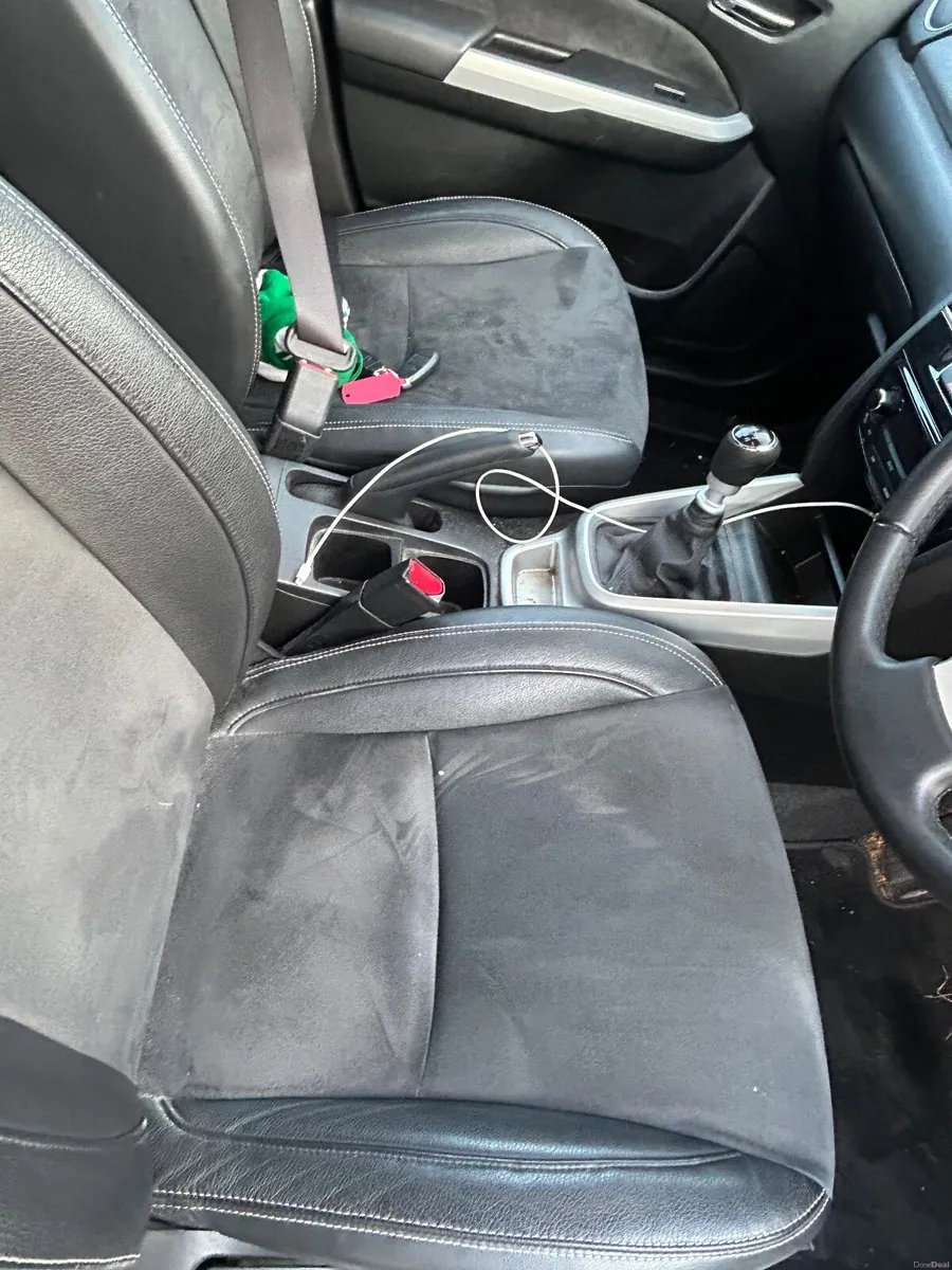 2015 Suzuki Vitara 1.6 diesel Nct 27 tax Nov 26 - Image 4