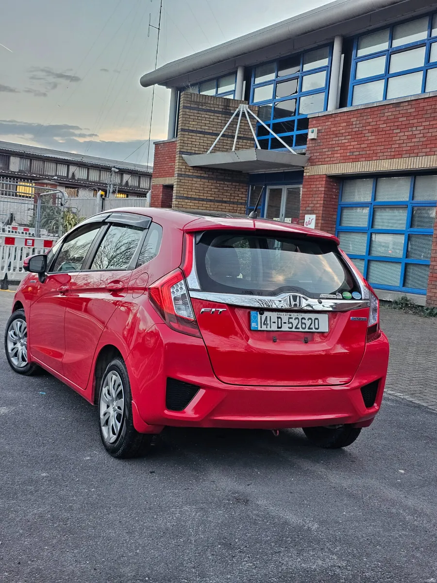 Honda Fit 2014 Automatic - Image 2